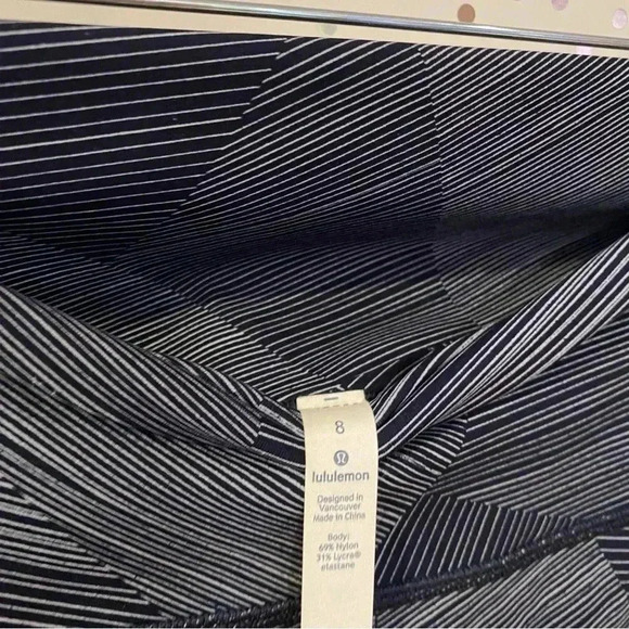 Lululemon Wunder Under High Rise Crop - Picture 8 of 8